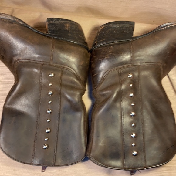 Handmade hardly worn leather studded cowboy boots - Picture 12 of 16